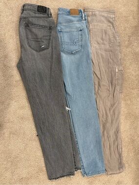 American Eagle 3 pair of pants